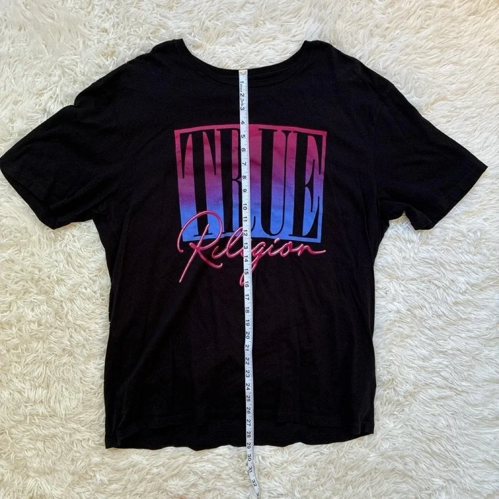 True Religion  80s graphic tee retro pink accents Size XXL